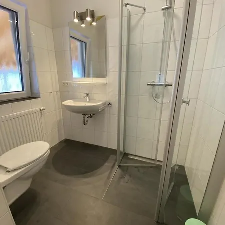 N2 Eingezaeuntes Mit Waschmaschine Prázdninový dům Butjadingen