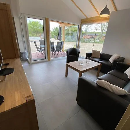 N2 Eingezaeuntes Mit Waschmaschine Holiday home *