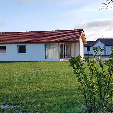 N2 Eingezaeuntes Mit Waschmaschine Holiday home